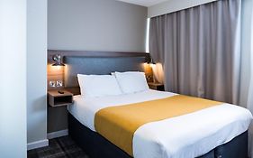 Almondsbury Inn&Lounge